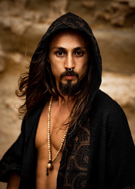 Check out our unique variety of Kimonos for men. Designed to accompany your Rituals, Ceremonies, Shamanic Gatherings and festivals. Decorated with sacred geometric patterns and Shipibo icaros-inspired visions and sacred medicines.
