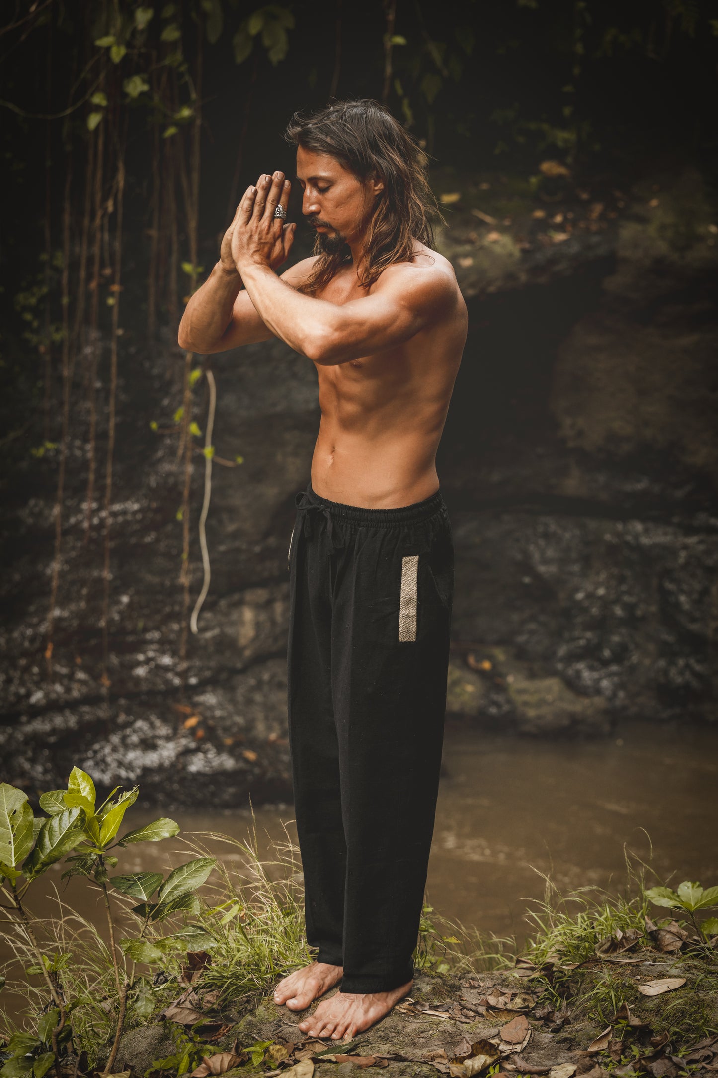 ANANDA Pantalon simple pour homme Beige Chanvre biologique et poches faites à la main en coton, respectueux de l'environnement, durable, confortable et terreux Yoga Gypsy Boho AJJAYA