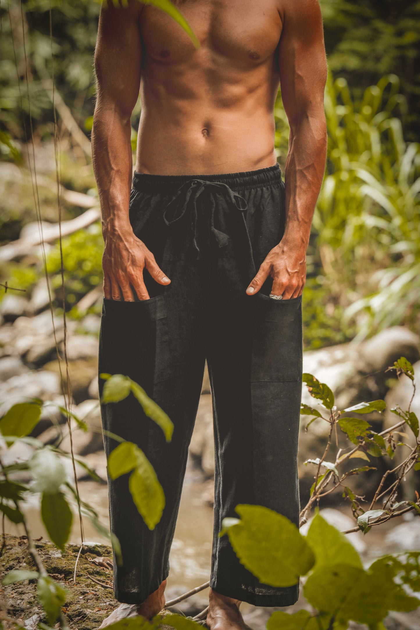 TADASANA Pantalon de yoga pour homme Beige Chanvre biologique et coton Poches de samouraï faites à la main Écologique Durable Confortable Terreux Gypsy AJJAYA