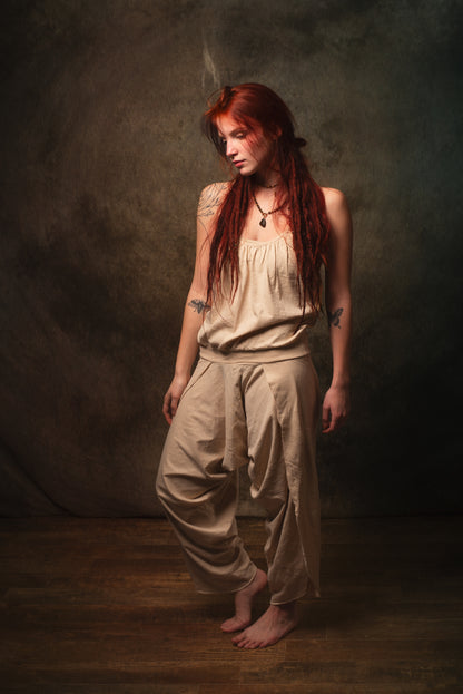 KAYANA Combinaison Barboteuse Ensemble Beige Crème Fait à la Main Coton Naturel Yoga Coupe Jambes Ouvertes Lâche Flexible Respirant Boho Festival Gypsy AJJAYA