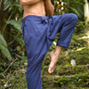 Herren Baumwollhose Navy Deep Blue Drop Low Crotch Harem Alibaba Yoga Bequem Einheitsgröße Loose Fit Festival Boho Hippie Natural Earthy AJJAYA