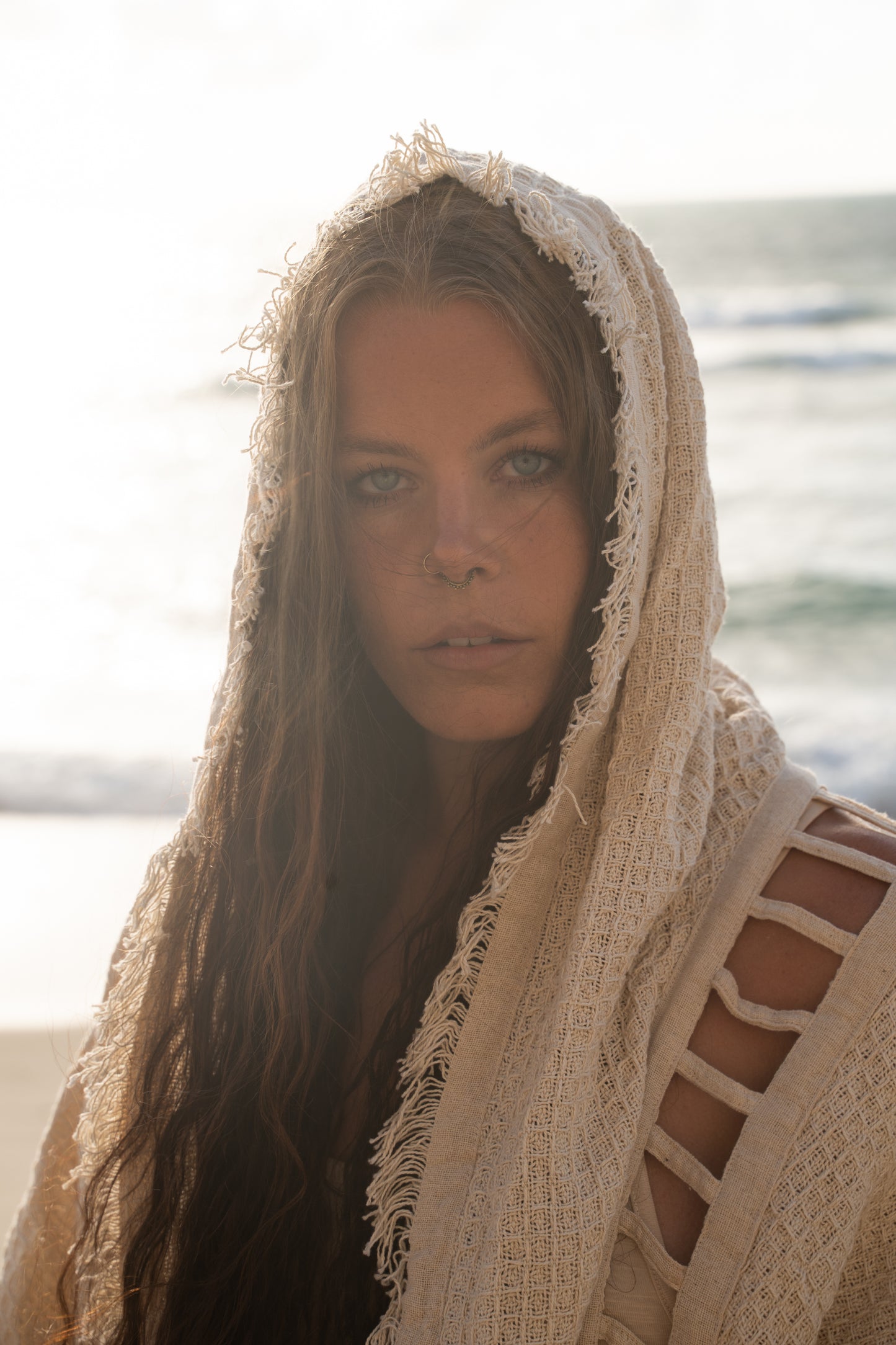 WIZARD レディース フード付き着物ベスト アイボリー ベージュ 部族の儀式 セレモニー ジプシー フェスティバル 魔法の儀式 錬金術 プリミティブ レイブ 自由奔放に生きる アーシー AJJAYA