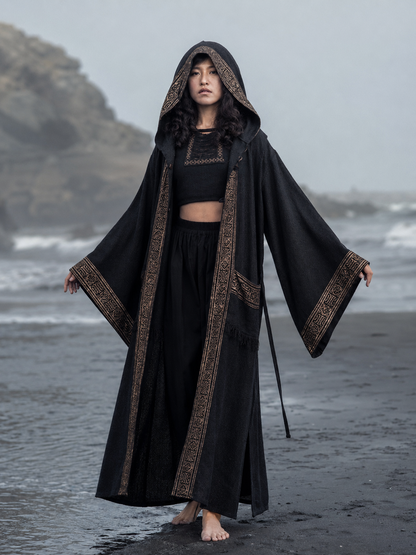 AYAWA Damen Kimono Cape Robe Beige Creme Kapuze Shipibo Heilige Muster Zeremonie Ritual Schamane Tribal Schal Wikinger Festival Wrap AJJAYA