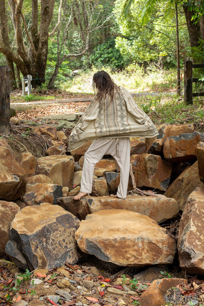 KHALベージュメンズオープンコットンシャツトップ手織りナチュラルエコ染めブロックプリントボタンレスジプシー部族プリミティブフェスティバルマッスルベストAJJAYA