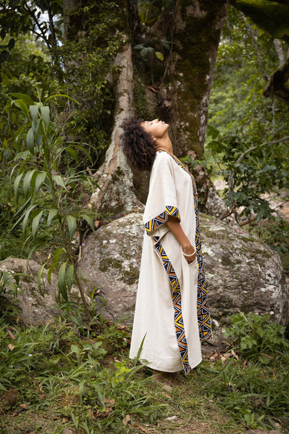 KAFATU Vestido Kaftan Negro para Mujer Maxi Patrones Tribales Africanos Bata Hecha A Mano Algodón Natural con Bolsillos Ceremonia Ritual Festival Boho AJJAYA