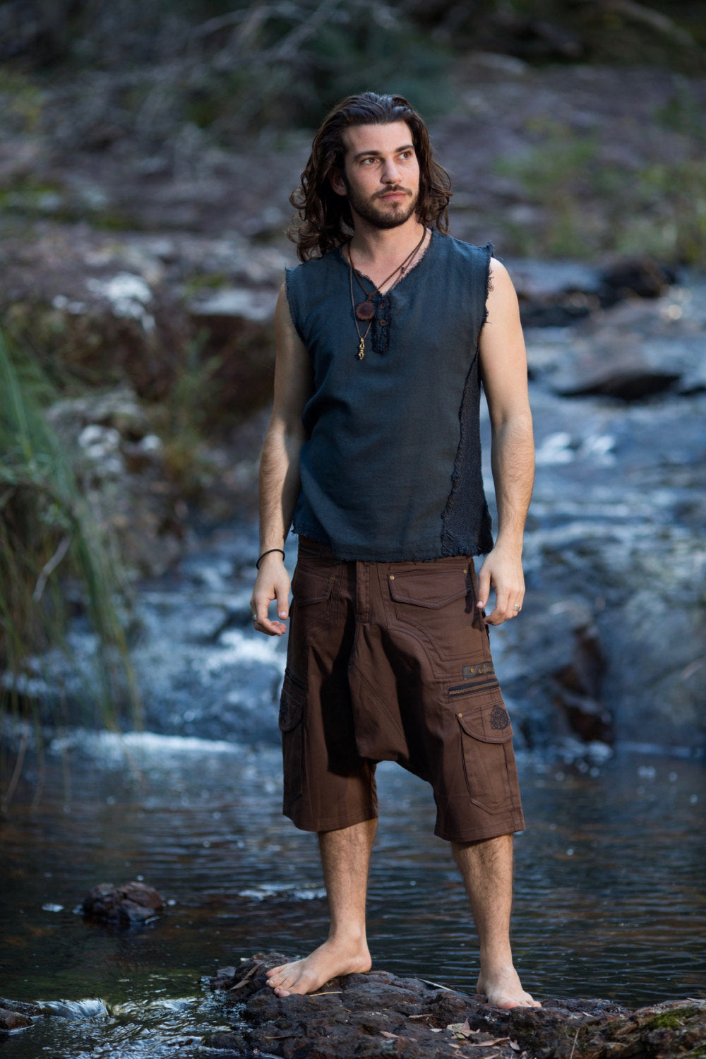 Top de festival negro hecho a mano para hombres Neo Gypsy sin mangas Earthy Tribal Tank Top, Tank Jungle Cotton Open V Neck Rave AJJAYA Nomadic Primitive