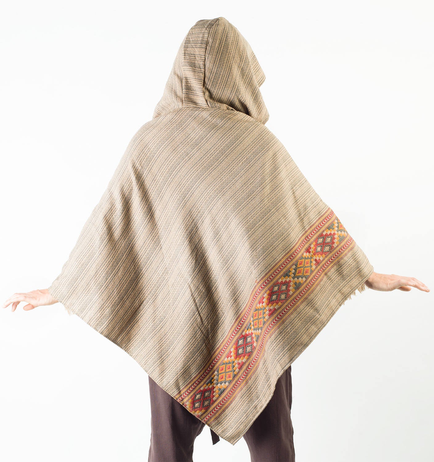 Poncho para mujer Capucha grande Lana de yak Bordado tribal marrón claro Patrones celtas Festival alternativo gitano Rave Primitivo mexicano AJJAYA