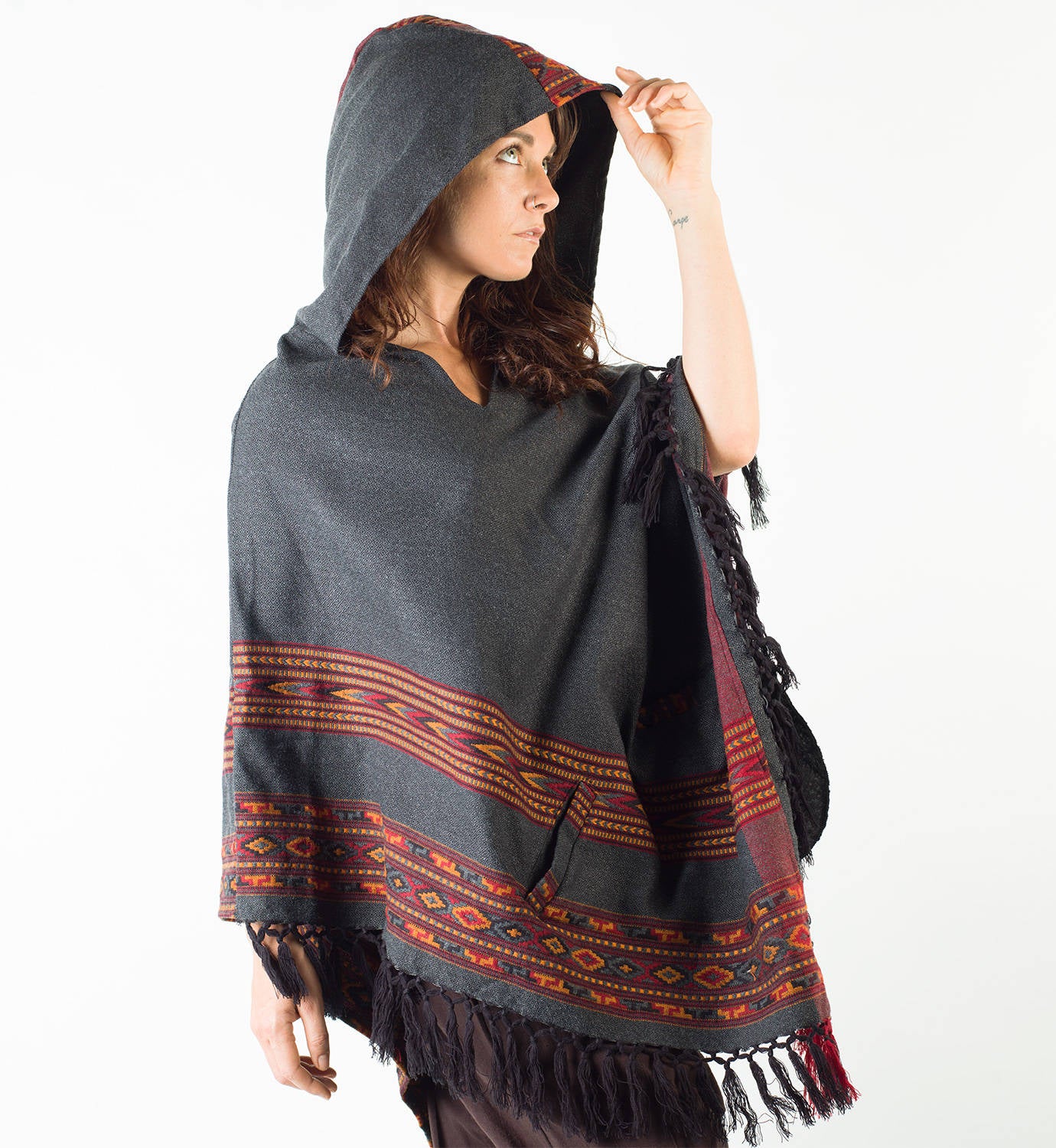 女式斗篷深灰色大罩牦牛羊毛部落刺绣波西米亚风图案吉普赛另类狂野节日狂欢墨西哥原始 AJJAYA