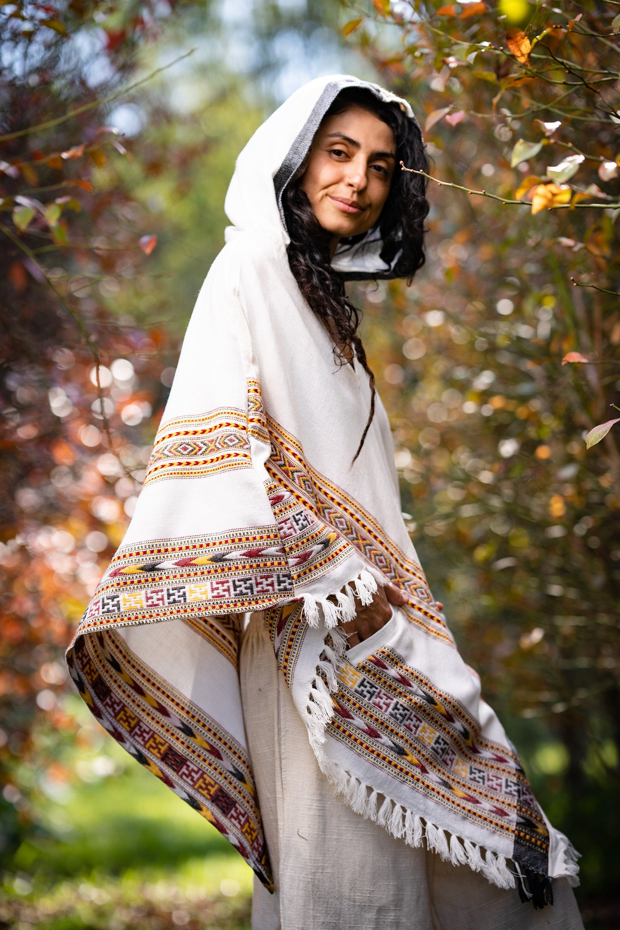 SAMADHI Womens Hooded Poncho Pure White Cashmere Yak Wool and Acrylic Wool Blend Tribal Embroidery Large Hood Two Pockets Shaman AJJAYA