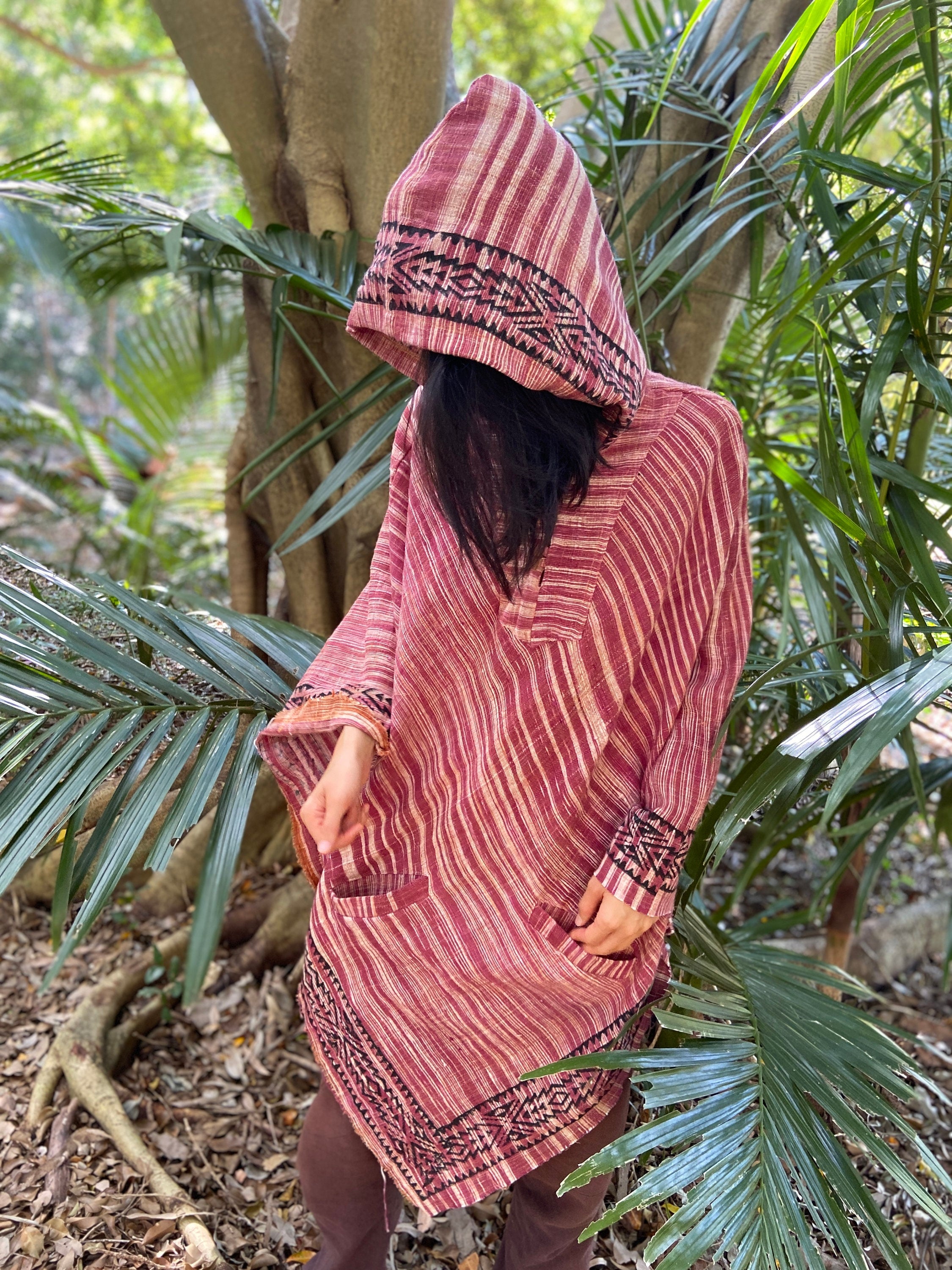 EUROKA Womens Hooded Khadi Cotton Vegan Poncho with hood Red Beige ethnic block printed pattern gypsy festival ceremony ritual tribal AJJAYA