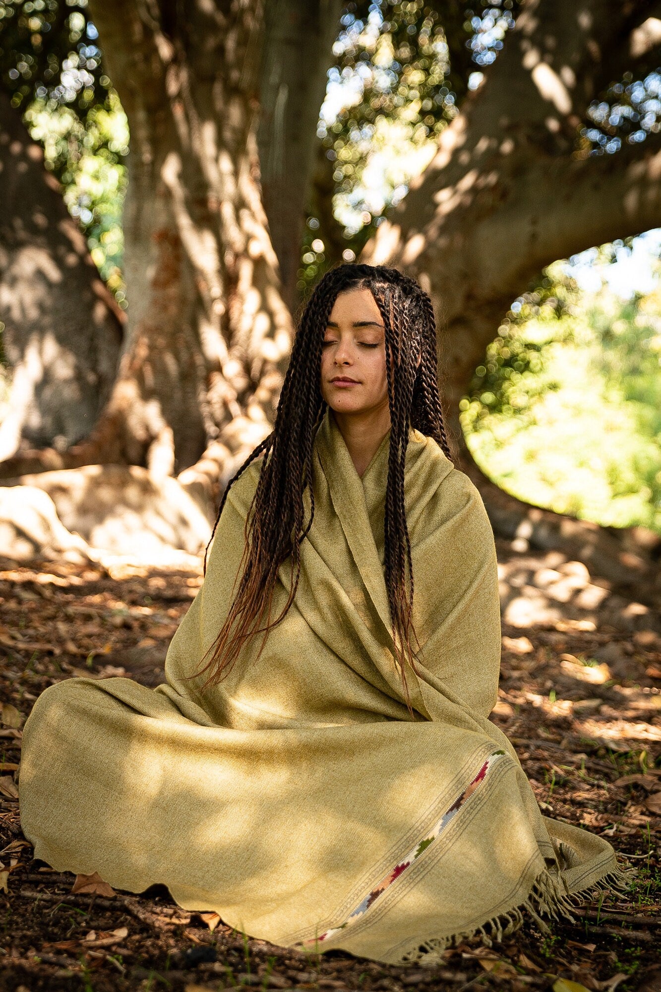 TATHAGATHA Light Green Oversized Meditation Shawl – AJJAYA