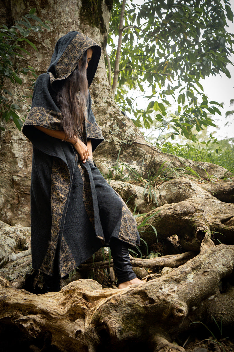 AYAWA Kimono Black Womens Hooded Cape Robe Poncho Shipibo Sacred Patterns Ceremony Ritual Shaman Tribal Shawl Viking Festival Rave AJJAYA