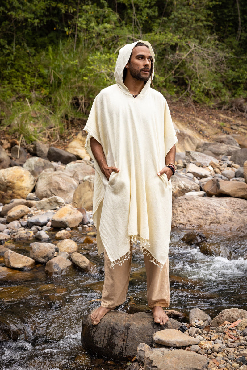 フード付きベージュポンチョ M109927375本当に 安い