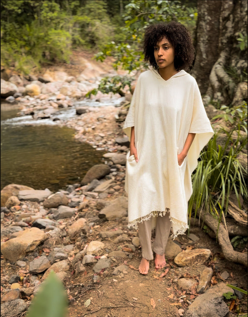 SAHAJI ポンチョ ベージュ ピュア カシミア ウール フード付き