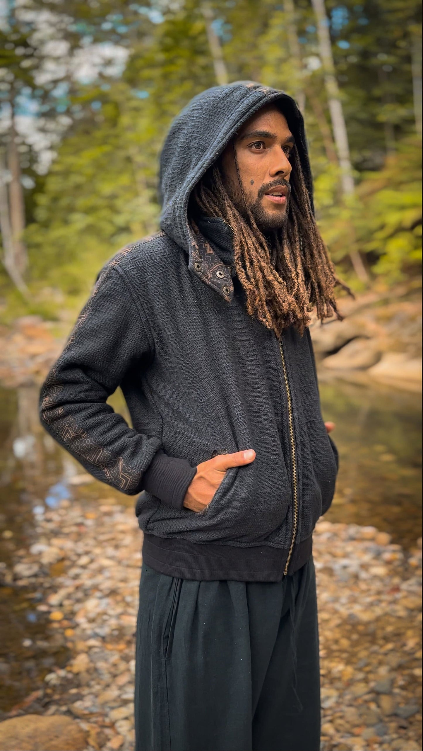 AYABO Black Hooded Jacket Thick Fleece Warm Zipped Jumper Pullover Shipibo Pattern Pockets Thumb Glove Festival Tribal Gypsy Ceremony AJJAYA