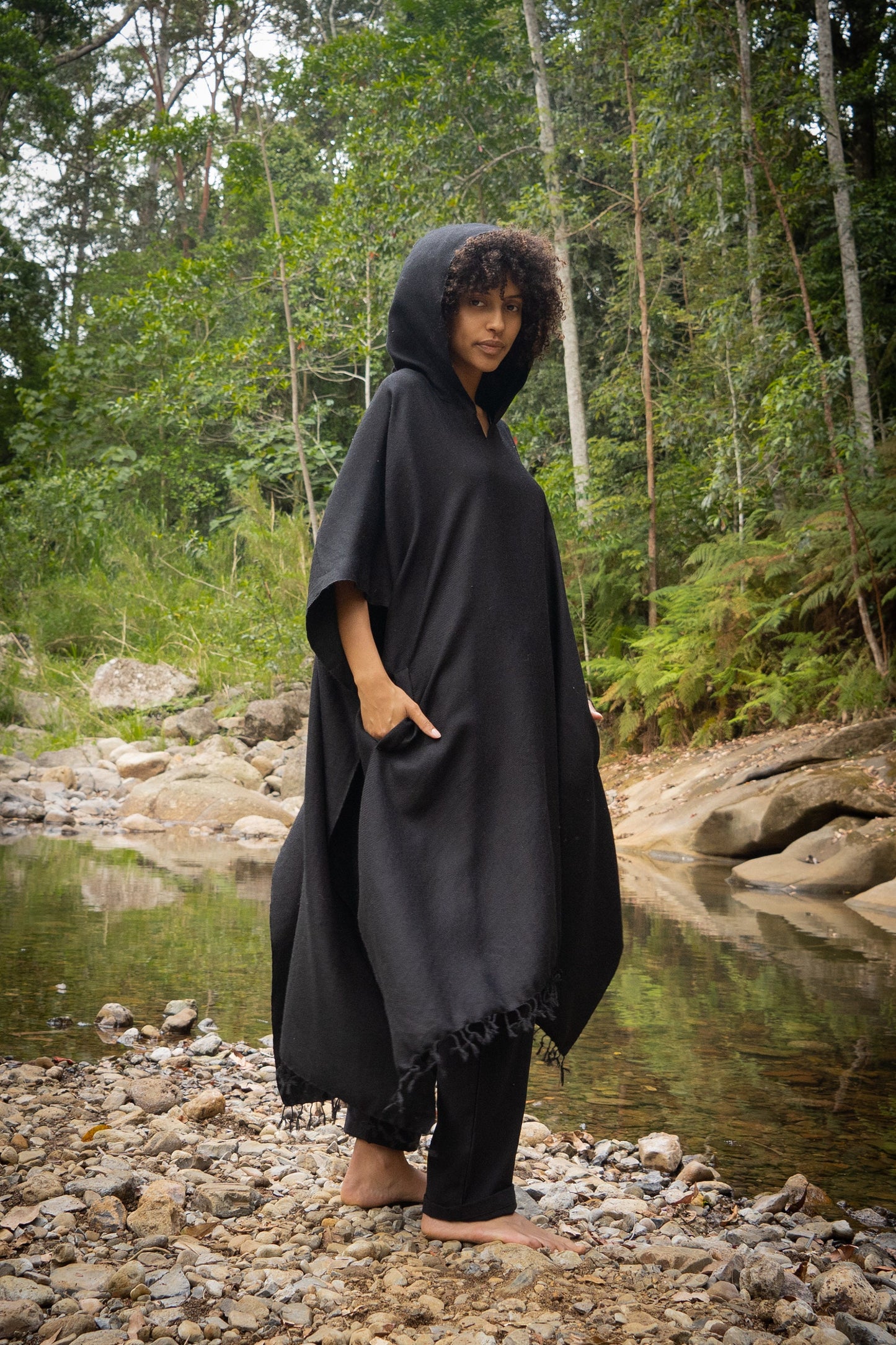 SAHAJI Poncho Black Pure Cashmere Wool Hooded womens Long with Pockets Handmade Handwoven Viking Festival Ceremony Gypsy Boho Mexican AJJAYA
