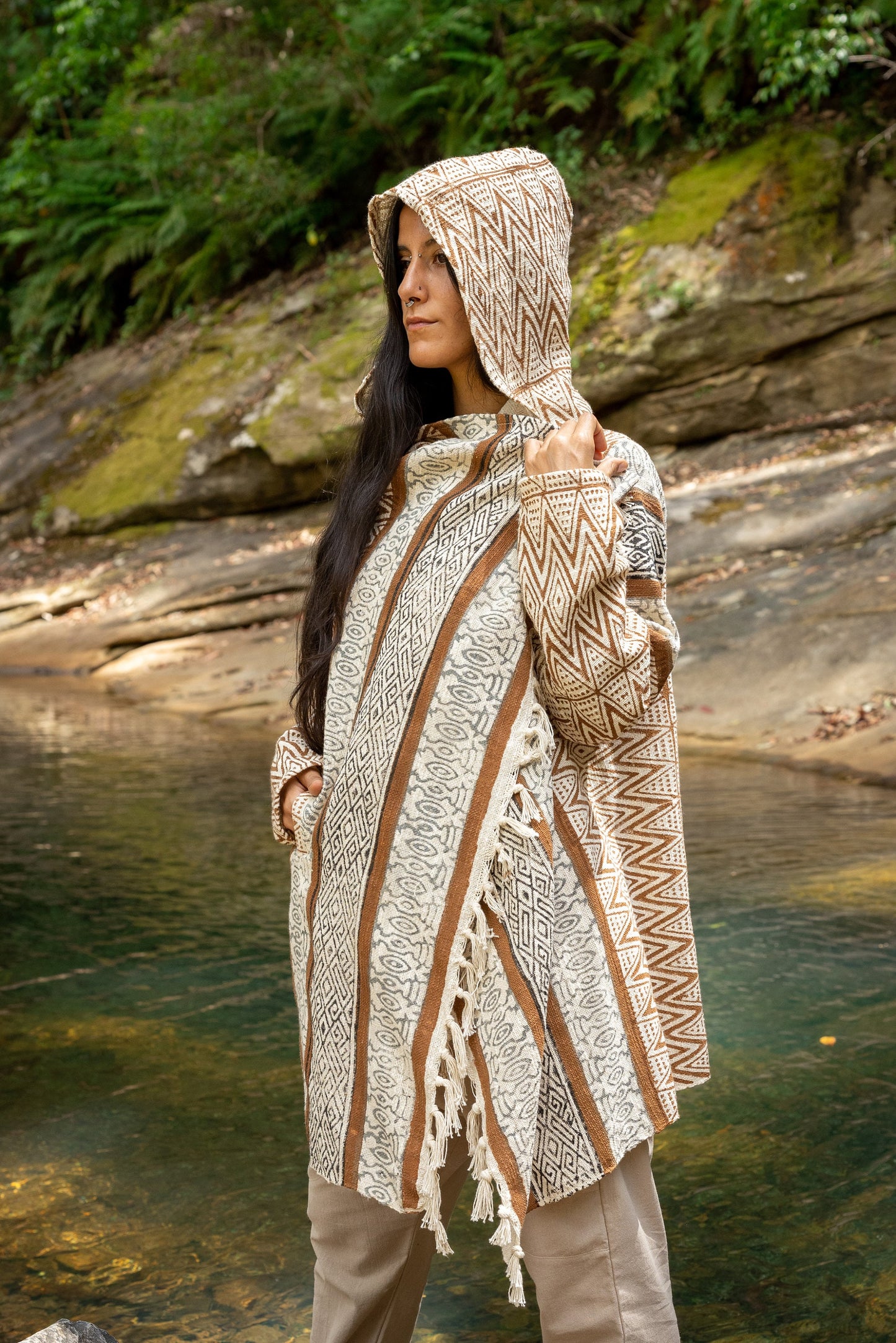 JAPOMONO Hooded Poncho Jacket Kimono Hybrid Large Hood and Pockets Handmade Naturally Dyed Block Printed Tribal Pattern Festival AJJAYA