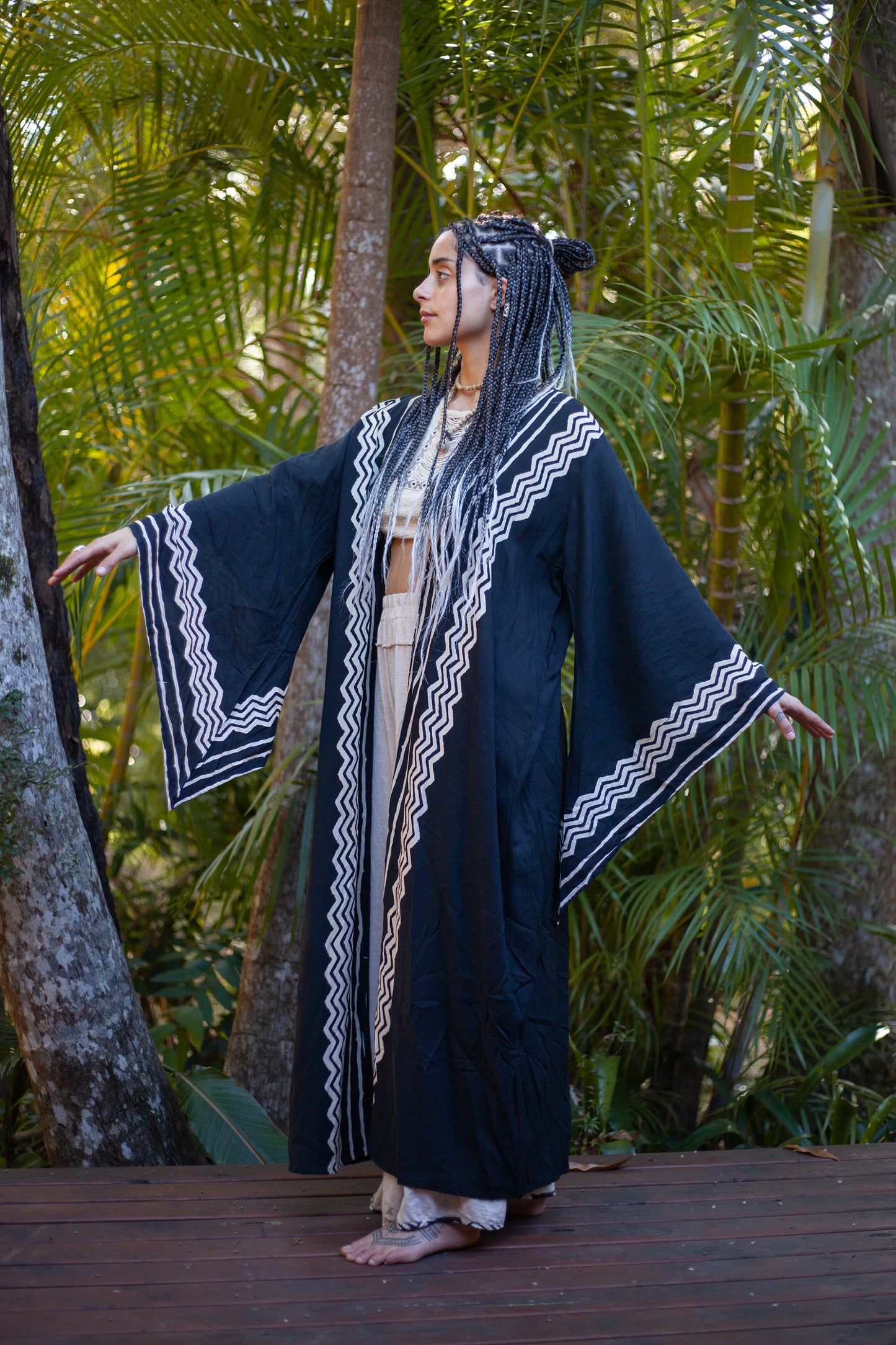 ELGA Womens Kimono Robe Arm Flairs Soft Breathable Cotton Rayon Festival Black and White Tribal African Patterns Elegant Boho Pyjama AJJAYA