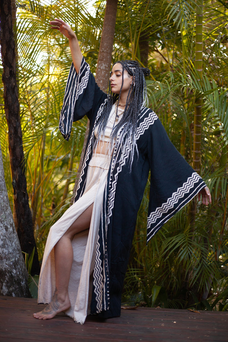 ELGA Womens Kimono Robe Arm Flairs Soft Breathable Cotton Rayon Festival Black and White Tribal African Patterns Elegant Boho Pyjama AJJAYA