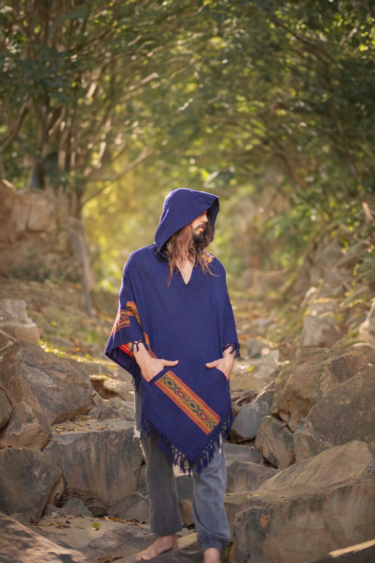 UPEKKHA Mens Hooded Poncho with Hood Indigo Purple Handwoven Pockets Cashmere and Acrylic Wool Tibet Zen Embroidery Primitive Mexican AJJAYA