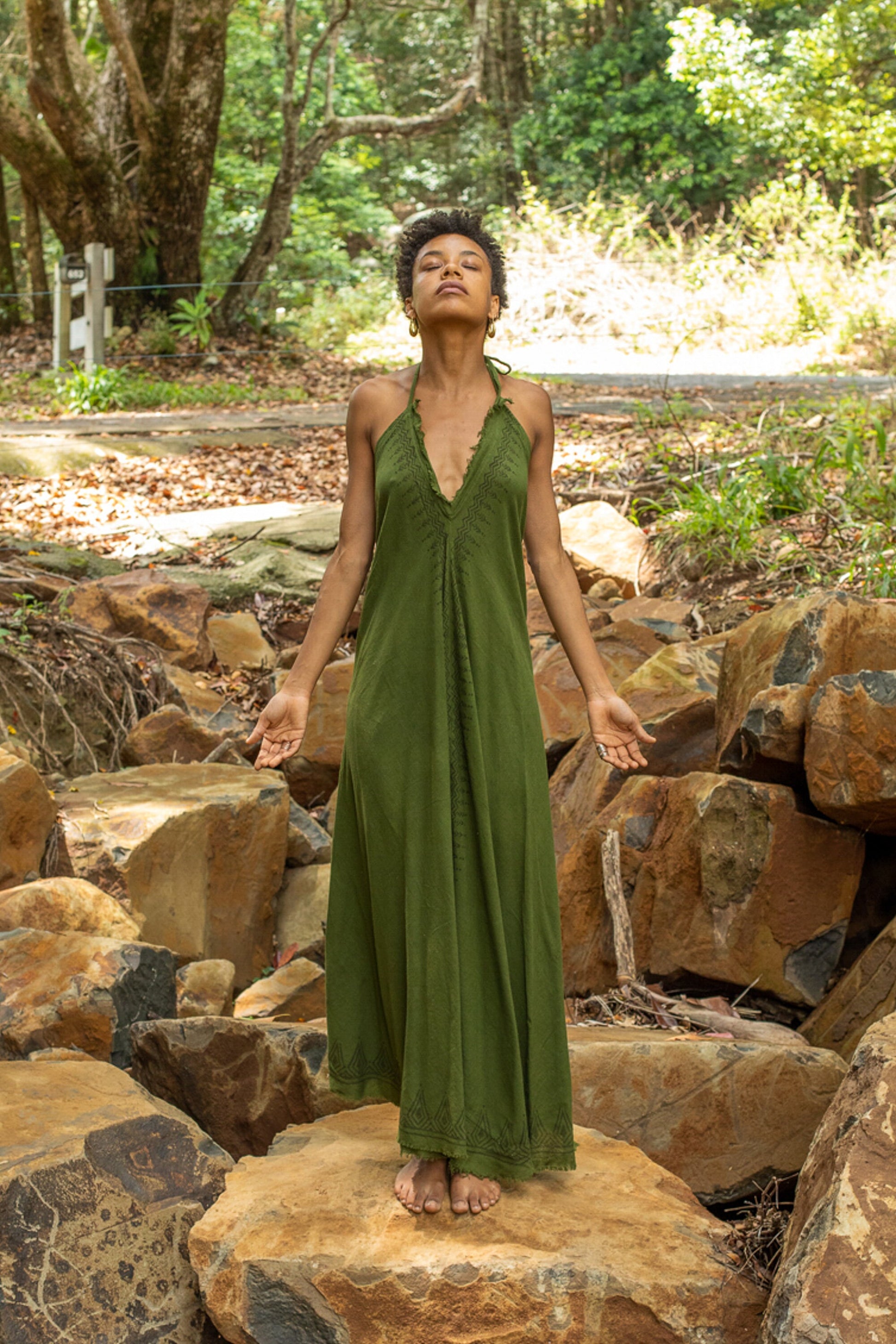 green emerald velvet dress Sweetheart Neckline Maxi Dress in Sage Green - 4